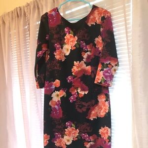 Floral stretch wiggle dress